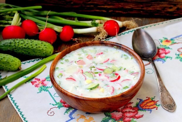 Okroshka with green onions is a simple and delicious recipe, how to cook step by step