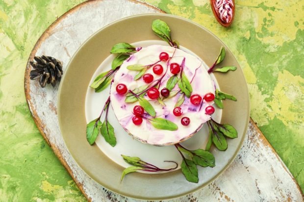 Salad with sprats, rice and beetroot – a simple and delicious recipe, how to cook step by step