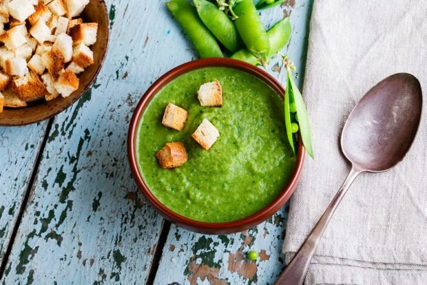 Green pea soup with chicken is a simple and delicious recipe, how to cook step by step