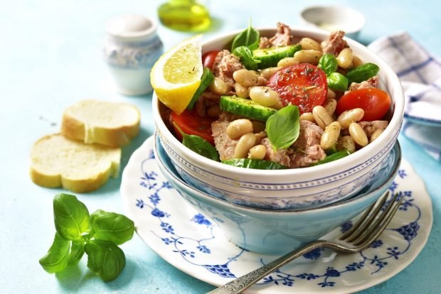 Salad with tuna and canned beans – a simple and delicious recipe, how to cook step by step