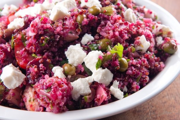 Salad with beetroot, smoked chicken and quinoa – a simple and delicious recipe, how to cook step by step