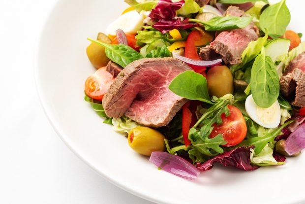 Salad with beef and olives – a simple and delicious recipe, how to cook step by step