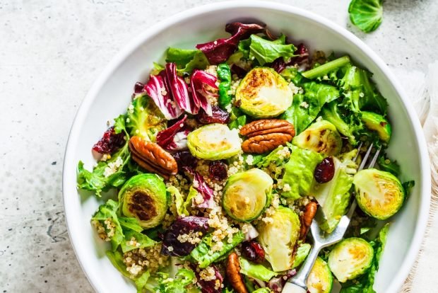 Salad with Brussels sprouts and nuts – a simple and delicious recipe, how to cook step by step