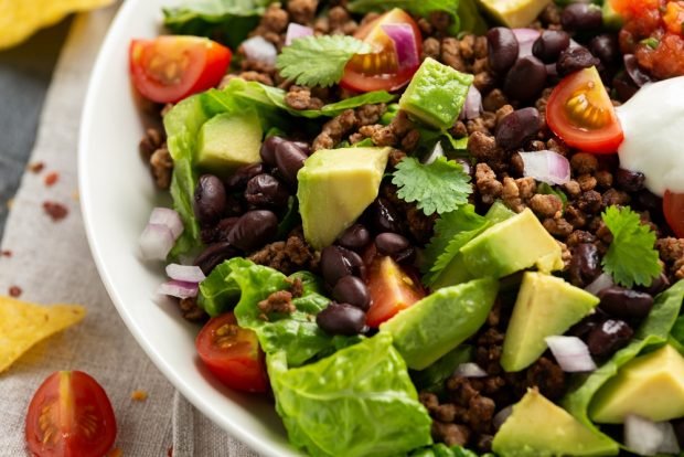 Salad with minced meat and beans is a simple and delicious recipe, how to cook step by step