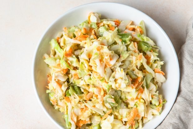 Salad with cabbage, carrots and rhubarb – a simple and delicious recipe, how to cook step by step