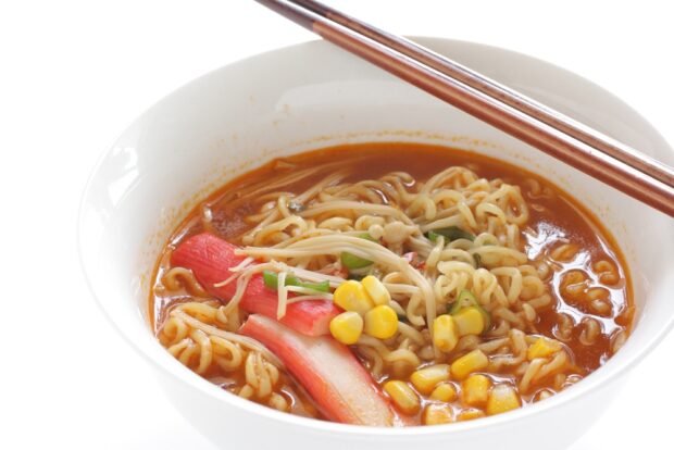 Miso soup with crab sticks and noodles is a simple and delicious recipe, how to cook step by step