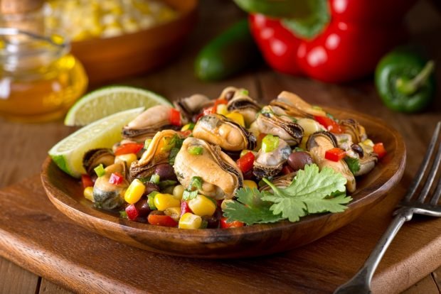 Mexican salad with mussels – a simple and delicious recipe, how to cook step by step