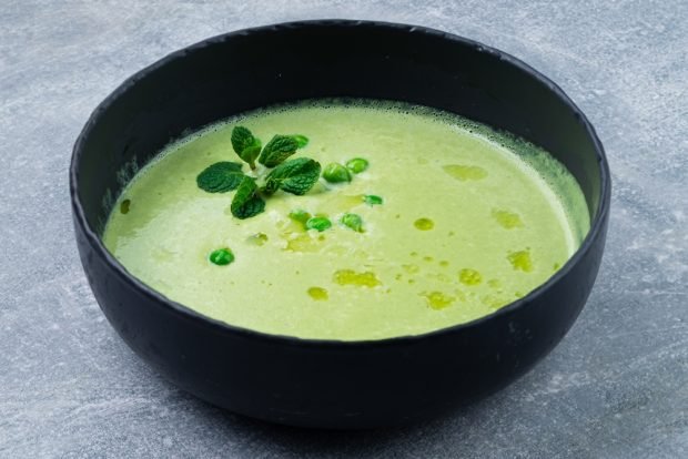 Pea soup-puree with mint – a simple and delicious recipe, how to cook step by step