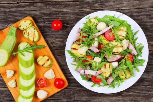 Salad with arugula, ham and zucchini – a simple and delicious recipe, how to cook step by step