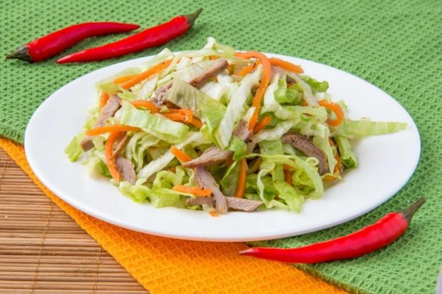 Salad with pork, Peking cabbage and Korean carrots 