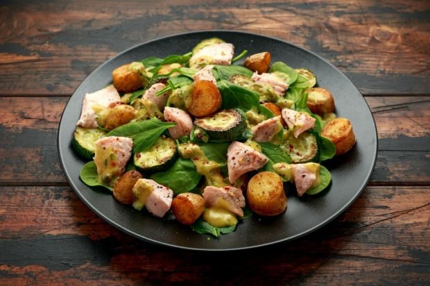 Salad with boiled red fish, fried zucchini and potatoes is a simple and delicious recipe, how to cook step by step