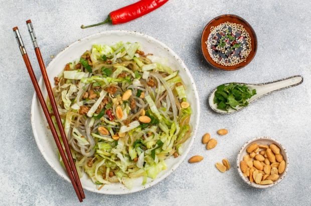 Spicy salad with funchosa, Peking cabbage and nuts – a simple and delicious recipe, how to cook step by step