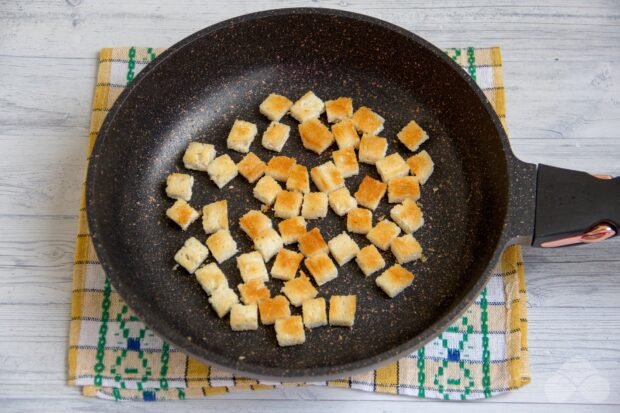 Pea soup with crackers: photo of recipe preparation, step 7