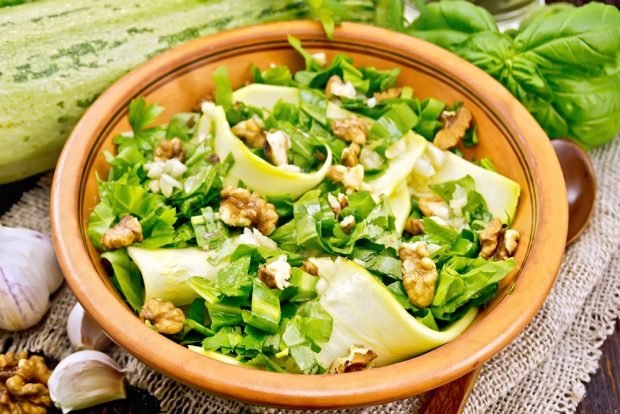 Salad with zucchini, sorrel and nuts – a simple and delicious recipe, how to cook step by step