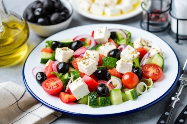 Greek salad with olives, feta and shallots - a simple and delicious recipe, how to cook step by step