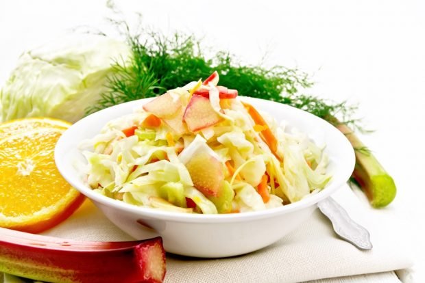 Cabbage salad with rhubarb and orange dressing – a simple and delicious recipe, how to cook step by step