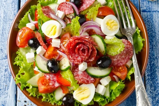 Salad with smoked sausage and quail eggs – a simple and delicious recipe, how to cook step by step