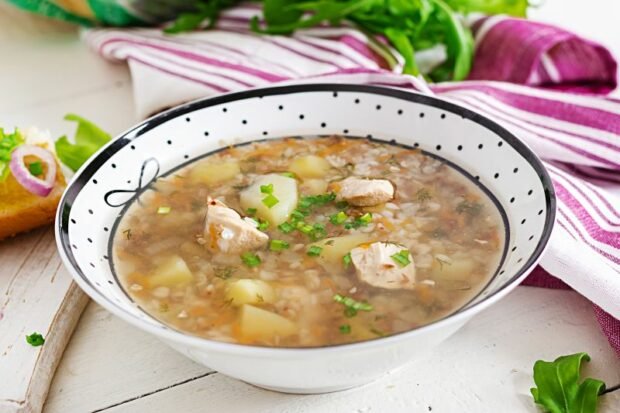 Buckwheat soup with chicken is a simple and delicious recipe, how to cook step by step