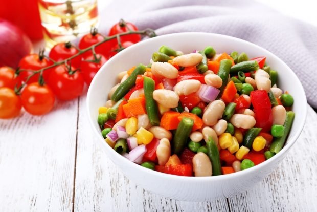 Salad with beans and green peas – a simple and delicious recipe, how to cook step by step