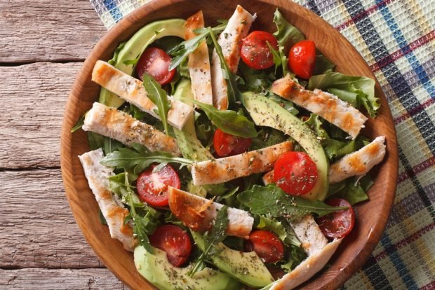 Salad with chicken, avocado and fragrant herbs – a simple and delicious recipe, how to cook step by step