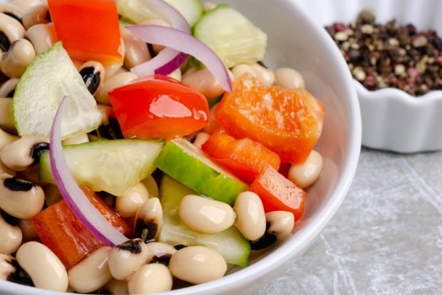 Salad with cucumbers and beans – a simple and delicious recipe, how to cook step by step