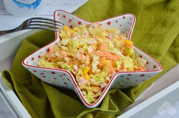 Dietary cabbage salad with carrots and crab sticks – a simple and delicious recipe with photos (step by step)