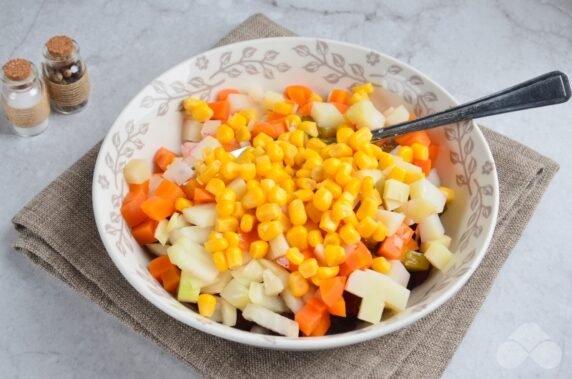 Vinaigrette with corn: photo of recipe preparation, step 5 Vinaigrette with corn: photo of recipe preparation, step 5