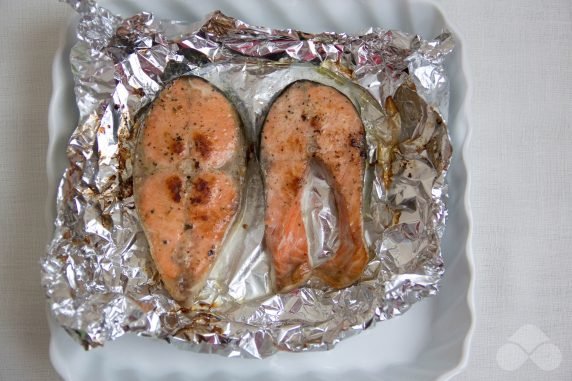 Red fish steaks in the oven: photo of recipe preparation, step 6