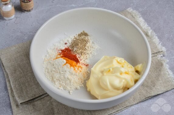 Chicken chops in mayonnaise batter: photo of recipe preparation, step 4