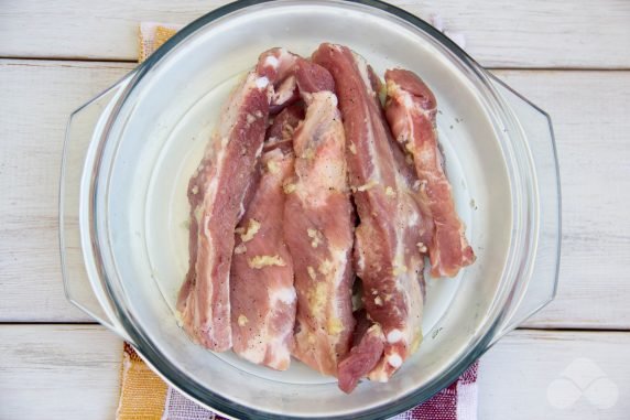 A simple recipe for pork ribs in the oven: photo of recipe preparation, step 4