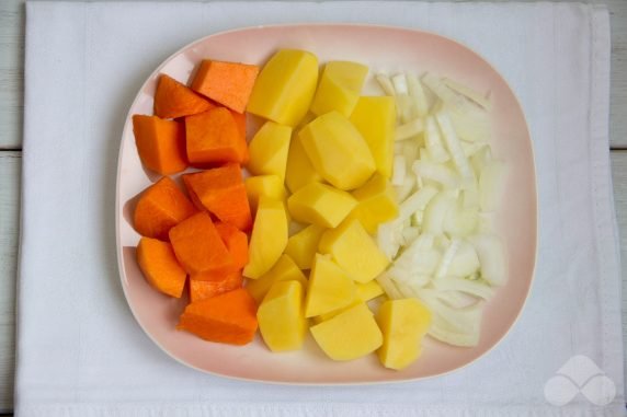 Turkey, potato and pumpkin stew in the oven: photo of recipe preparation, step 2