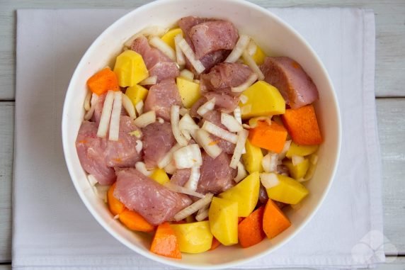 Turkey, potato and pumpkin stew in the oven: photo of recipe preparation, step 4