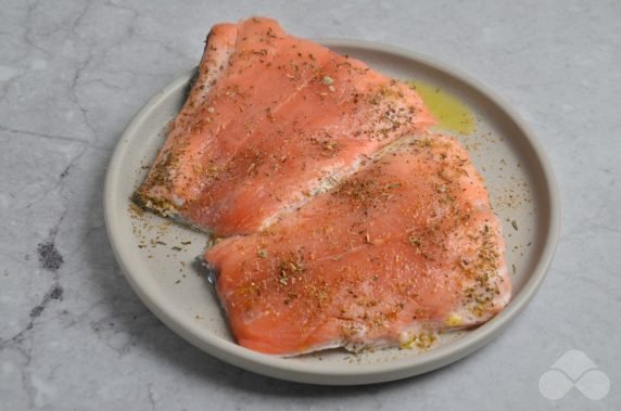 Salmon with vegetables on an electric grill: photo of recipe preparation, step 1