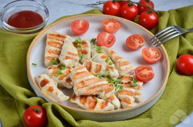 Grilled chicken fillet in mayonnaise – a simple and delicious recipe with photos (step by step)