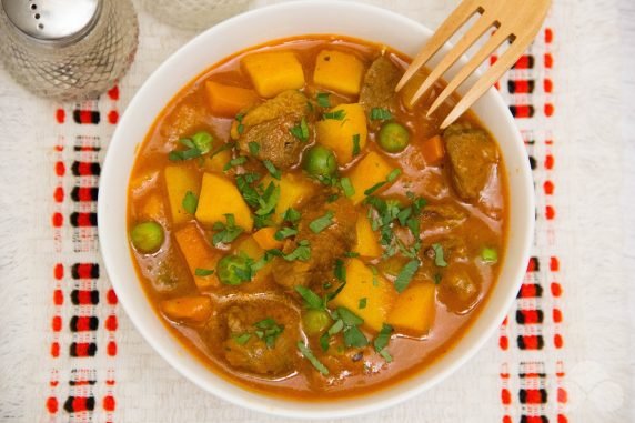 Vegetable stew with lamb and green peas: photo of recipe preparation, step 8