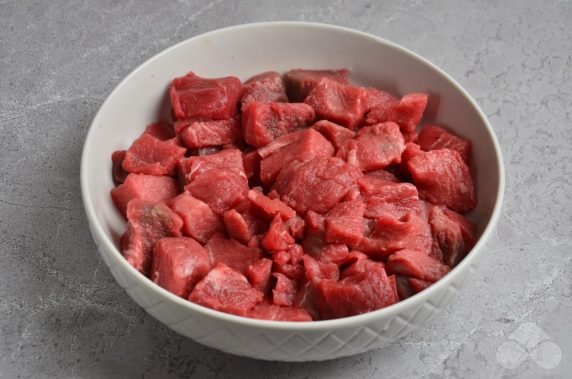 Beef goulash with smoked paprika: photo of recipe preparation, step 1