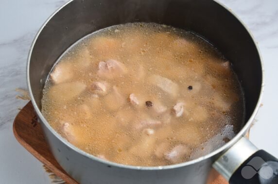 Vegetable stew with pork in thick tomato sauce: photo of recipe preparation, step 6