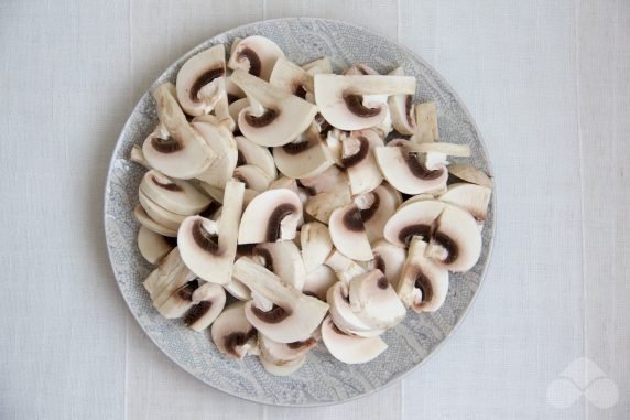 Vegetarian goulash without meat: photo of recipe preparation, step 2