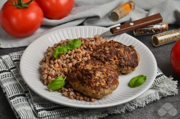 Beef patties with bread and milk – a simple and delicious recipe with photos (step by step)