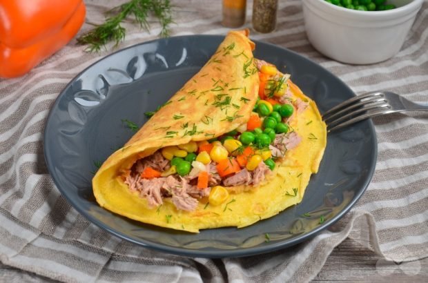 Omelet with tuna and vegetables – a simple and delicious recipe with photos (step by step)