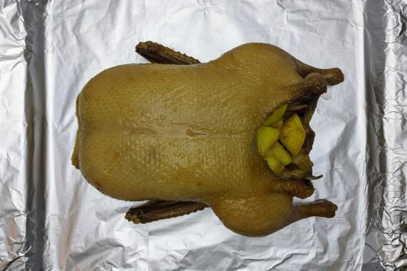 Soft and juicy duck in the oven: photo of recipe preparation, step 6