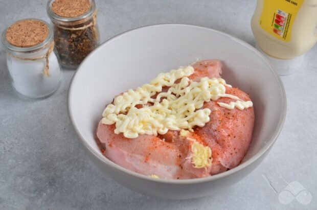 Chicken with rice in the oven: photo of recipe preparation, step 3