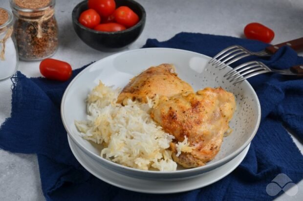 Chicken with rice in the oven – a simple and delicious recipe with photos (step by step)