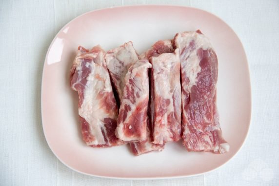 Pork ribs with prunes in the oven: photo of recipe preparation, step 1