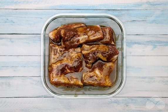 Pork ribs in the oven with soy sauce: photo of recipe preparation, step 3