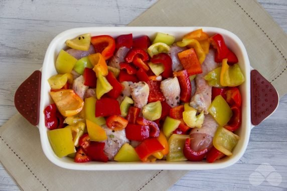 Chicken legs with pepper and spices in the oven: photo of recipe preparation, step 5