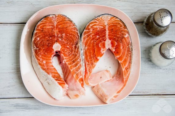 Salmon steak in the oven: photo of recipe preparation, step 1