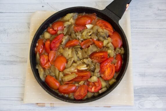 Eggplant and tomato stew: photo of recipe preparation, step 5