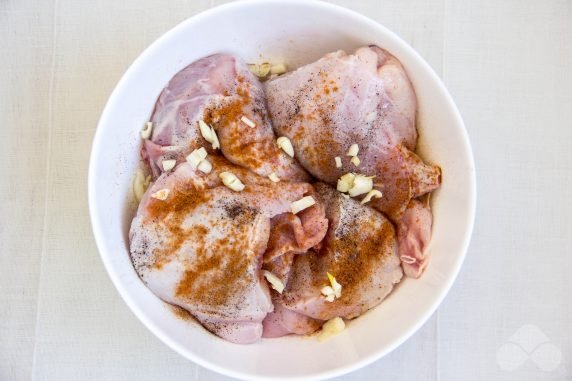 Fried rabbit in a frying pan: photo of recipe preparation, step 2