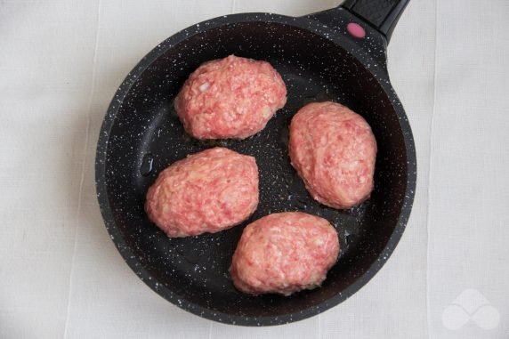 Rustic cutlets: photo of recipe preparation, step 5